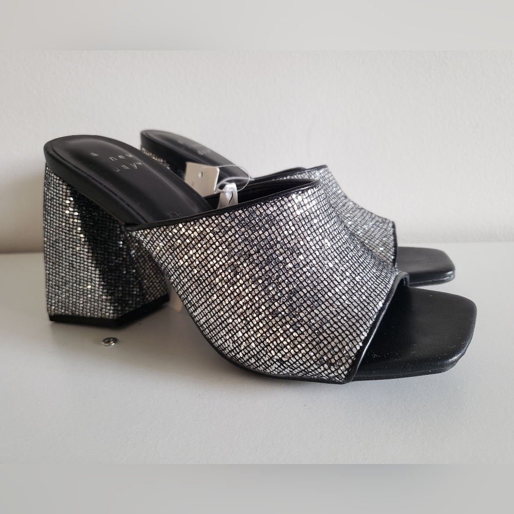 Women's Silver Vira Mule Heels Size 6.5
